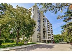 906-1237 North Shore Boulevard E Burlington, ON L7S 2H8