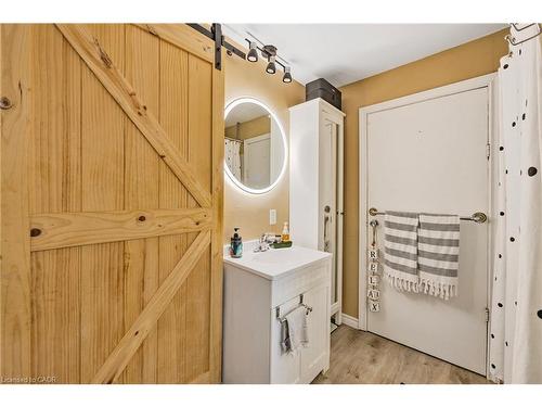 83 Orkney Street W, Caledonia, ON - Indoor