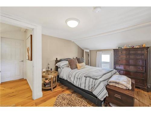 83 Orkney Street W, Caledonia, ON - Indoor Photo Showing Bedroom