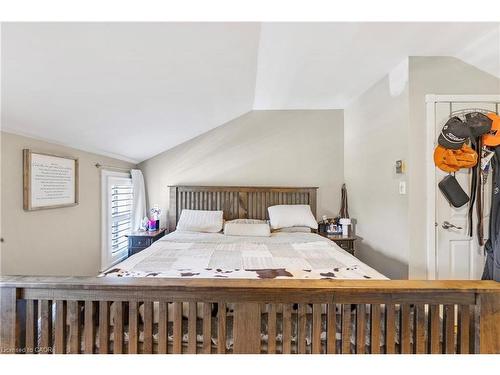 83 Orkney Street W, Caledonia, ON - Indoor Photo Showing Bedroom