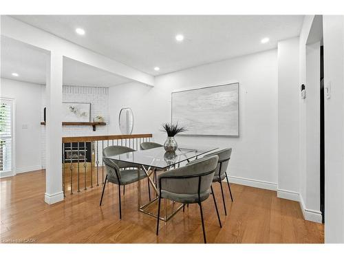 40-800 Upper Paradise Road, Hamilton, ON - Indoor Photo Showing Dining Room
