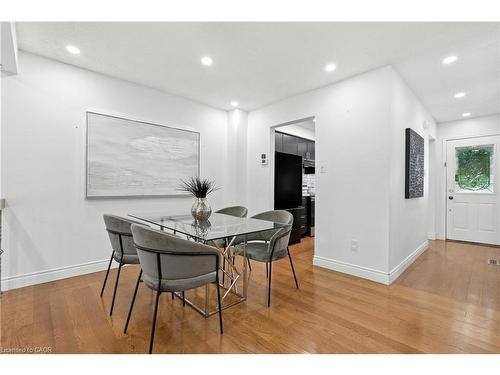 40-800 Upper Paradise Road, Hamilton, ON - Indoor Photo Showing Dining Room