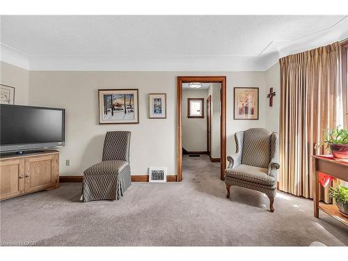 274 Ottawa Street S, Hamilton, ON - Indoor