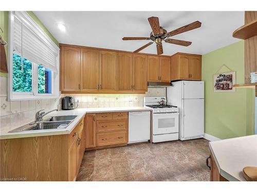 274 Ottawa Street S, Hamilton, ON - Indoor Photo Showing Kitchen With Double Sink