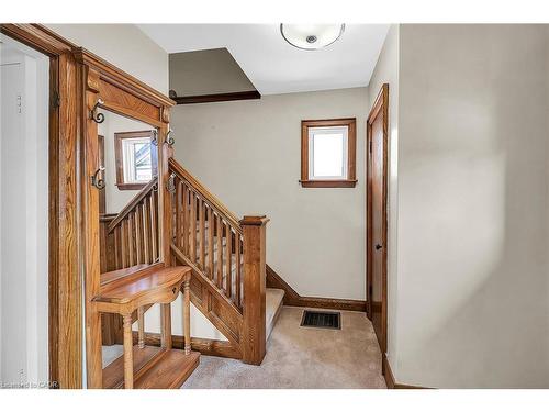 274 Ottawa Street S, Hamilton, ON - Indoor Photo Showing Other Room