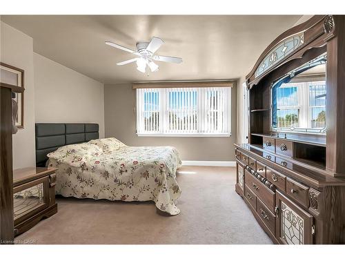 274 Ottawa Street S, Hamilton, ON - Indoor Photo Showing Bedroom