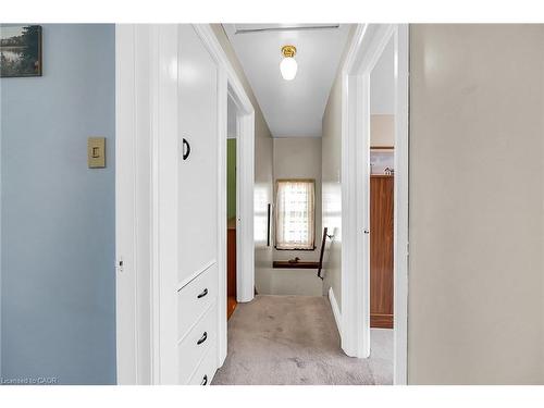 274 Ottawa Street S, Hamilton, ON - Indoor Photo Showing Other Room