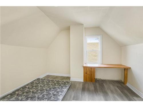 130 Stirton Street, Hamilton, ON - Indoor Photo Showing Other Room