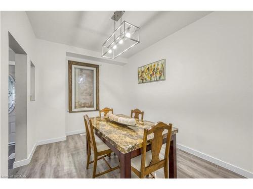 130 Stirton Street, Hamilton, ON - Indoor Photo Showing Dining Room