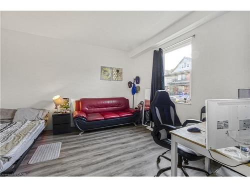 130 Stirton Street, Hamilton, ON - Indoor Photo Showing Other Room