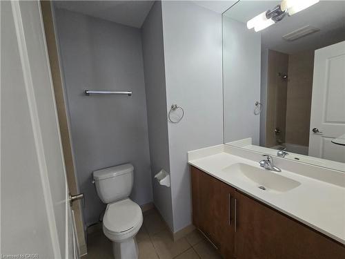 2402-330 Burnhamthorpe Road W, Mississauga, ON - Indoor Photo Showing Bathroom