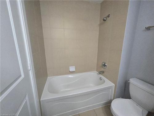 2402-330 Burnhamthorpe Road W, Mississauga, ON - Indoor Photo Showing Bathroom