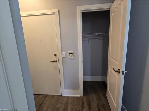 2402-330 Burnhamthorpe Road W, Mississauga, ON - Indoor Photo Showing Other Room