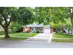 3239 Sprucehill Avenue  Burlington, ON L7N 2G9