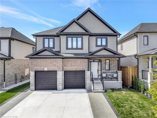 909 Dunnigan Court  Kitchener, ON N2B 3J7