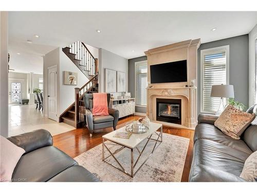 3 Rianna Court, Hamilton, ON - Indoor Photo Showing Living Room With Fireplace