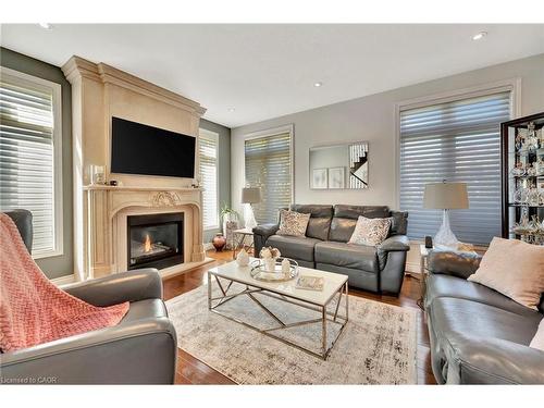 3 Rianna Court, Hamilton, ON - Indoor Photo Showing Living Room With Fireplace