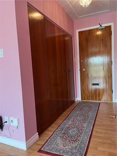 308-10 Woodman Drive S, Hamilton, ON - Indoor Photo Showing Other Room