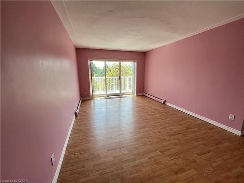 308-10 Woodman Drive S, Hamilton, ON - Indoor Photo Showing Other Room