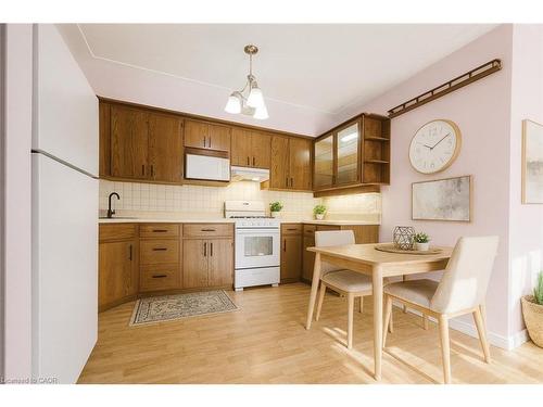 308-10 Woodman Drive S, Hamilton, ON - Indoor