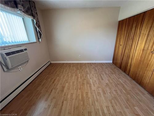 308-10 Woodman Drive S, Hamilton, ON - Indoor Photo Showing Other Room