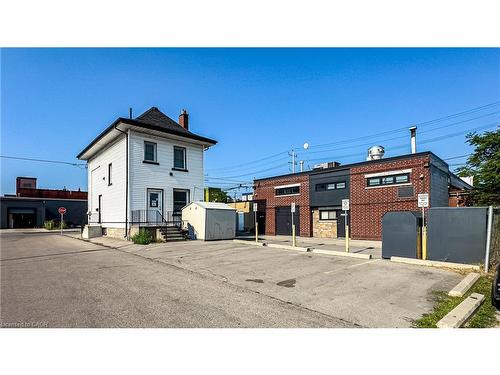 3 Britannia Avenue, Hamilton, ON 