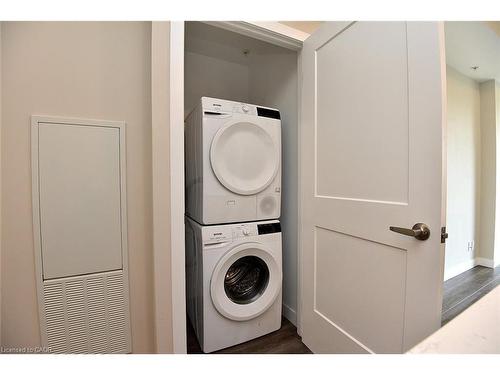 909-15 Queen Street S, Hamilton, ON - Indoor Photo Showing Laundry Room