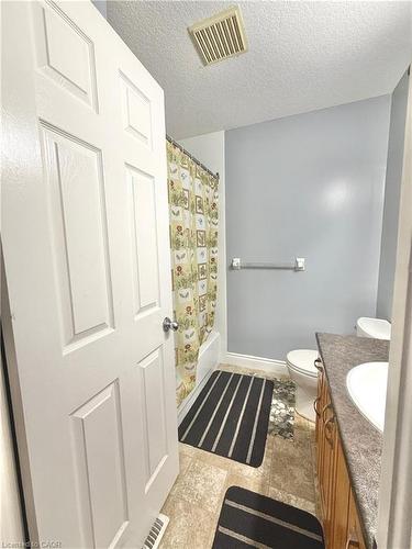 33 Bankside Drive, Kitchener, ON - Indoor Photo Showing Bathroom