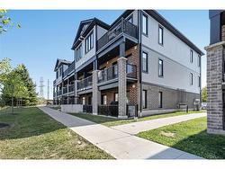 D11-160 Rochefort Street  Kitchener, ON N2R 0L3
