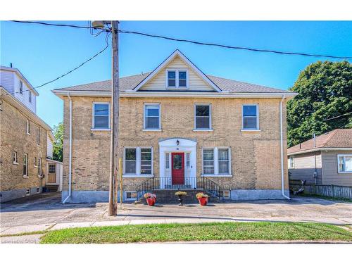 76 Roseview Avenue  Cambridge, ON N1R 4A7