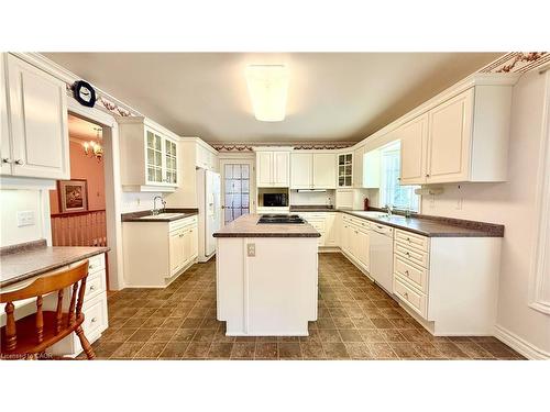 4 Orchard Crescent, Waterford, ON - Indoor Photo Showing Kitchen