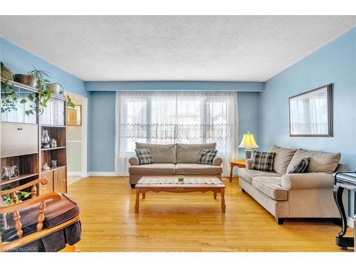 21 Willis Drive, Brampton, ON - Indoor Photo Showing Living Room