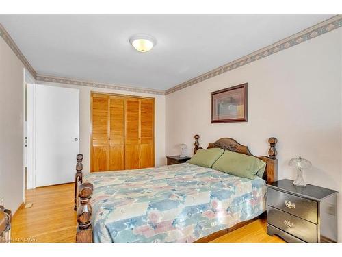 21 Willis Drive, Brampton, ON - Indoor Photo Showing Bedroom