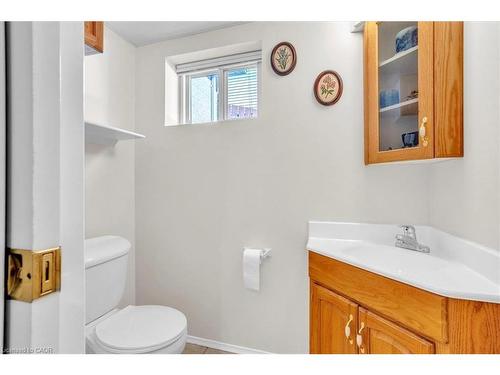 21 Willis Drive, Brampton, ON - Indoor Photo Showing Bathroom