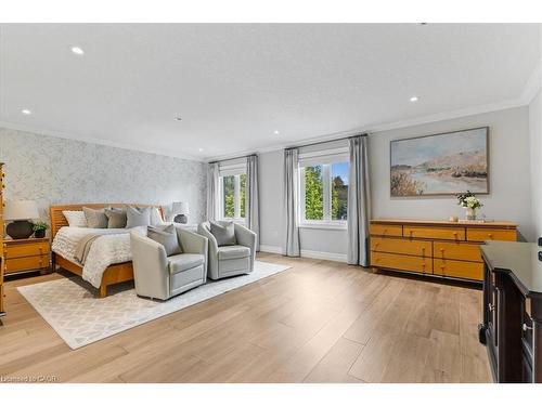 237 River Birch Street, Kitchener, ON - Indoor Photo Showing Living Room