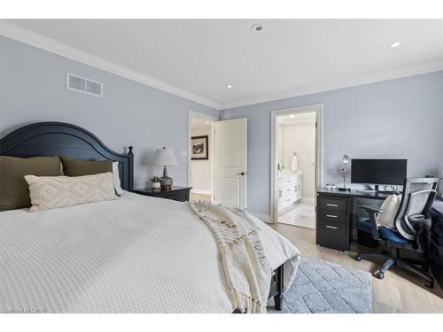 237 River Birch Street, Kitchener, ON - Indoor Photo Showing Bedroom