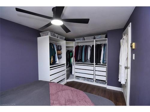 302 Linden Drive, Cambridge, ON - Indoor Photo Showing Bedroom