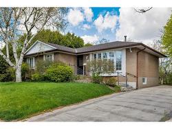 1181 Newton Road  Oakville, ON L6H 2A1