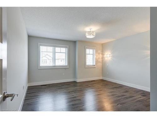2527 Holbrook Drive, London, ON - Indoor Photo Showing Other Room