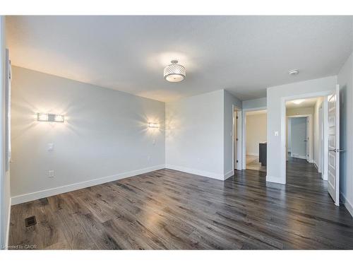 2527 Holbrook Drive, London, ON - Indoor Photo Showing Other Room