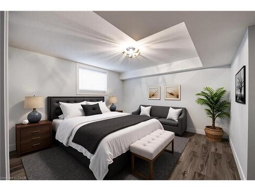 2527 Holbrook Drive, London, ON - Indoor Photo Showing Bedroom