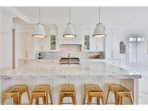 3100 Daniel Way, Oakville, ON - Indoor Photo Showing Kitchen With Upgraded Kitchen