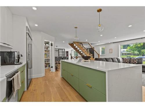 514 Oxbow Road, Waterloo, ON - Indoor Photo Showing Kitchen With Upgraded Kitchen