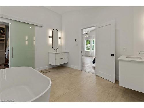 514 Oxbow Road, Waterloo, ON - Indoor