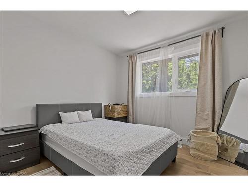 514 Oxbow Road, Waterloo, ON - Indoor Photo Showing Bedroom