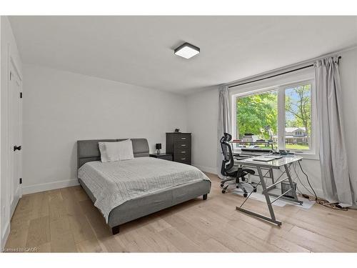 514 Oxbow Road, Waterloo, ON - Indoor Photo Showing Bedroom