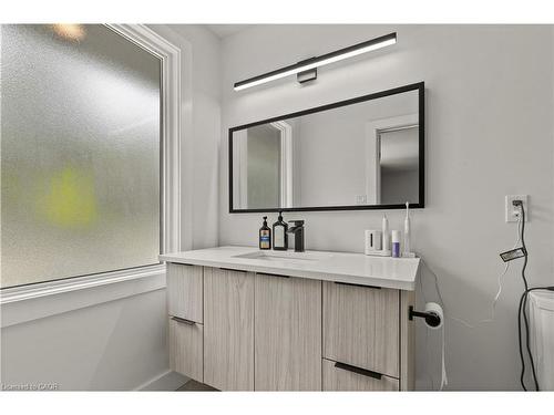 514 Oxbow Road, Waterloo, ON - Indoor Photo Showing Bathroom