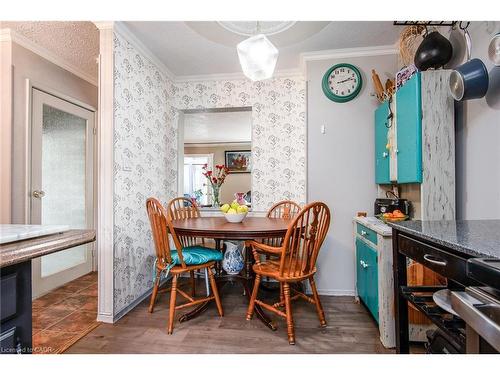 568 Strasburg Road, Kitchener, ON - Indoor Photo Showing Dining Room