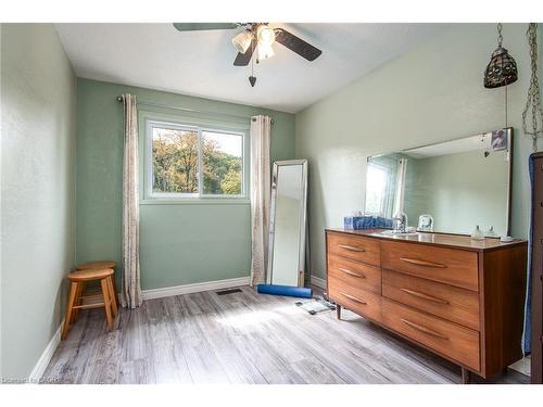 568 Strasburg Road, Kitchener, ON - Indoor Photo Showing Bathroom