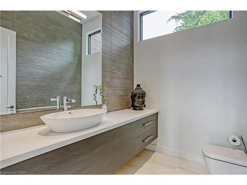 421 Chartwell Road, Oakville, ON - Indoor Photo Showing Bathroom